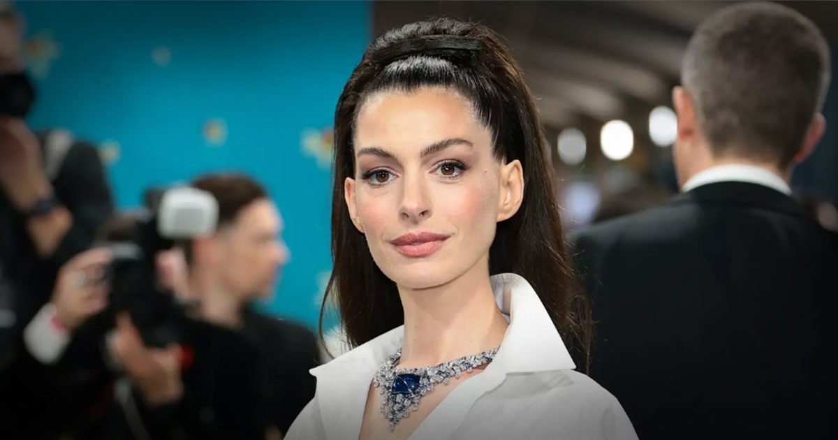 Anne Hathaway Mulai Karier Musik Lewat Lagu “Burial” untuk Film Mother Mary