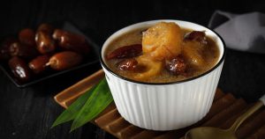 Perbandingan Gizi Kurma dan Kolak Pisang untuk Menu Berbuka Puasa