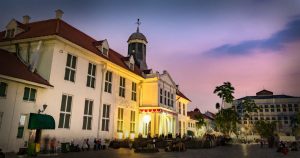 Seharian Berburu Foto Estetik di Kota Tua Jakarta dari Pagi hingga Senja